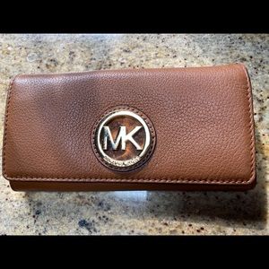 Michael kors wallet